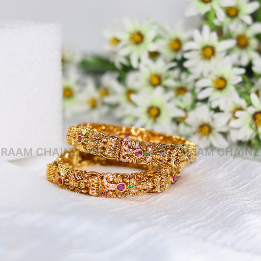 Single Kada Antique Lakshmi Bangle Pink Stone
