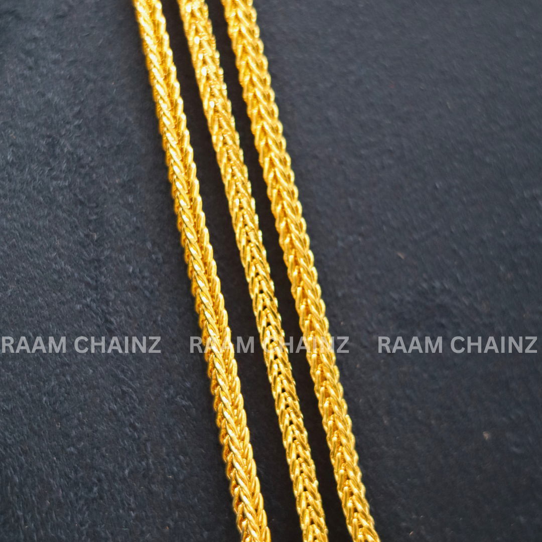 3 Line Mope Square Sarad Chain (Ruby + White)