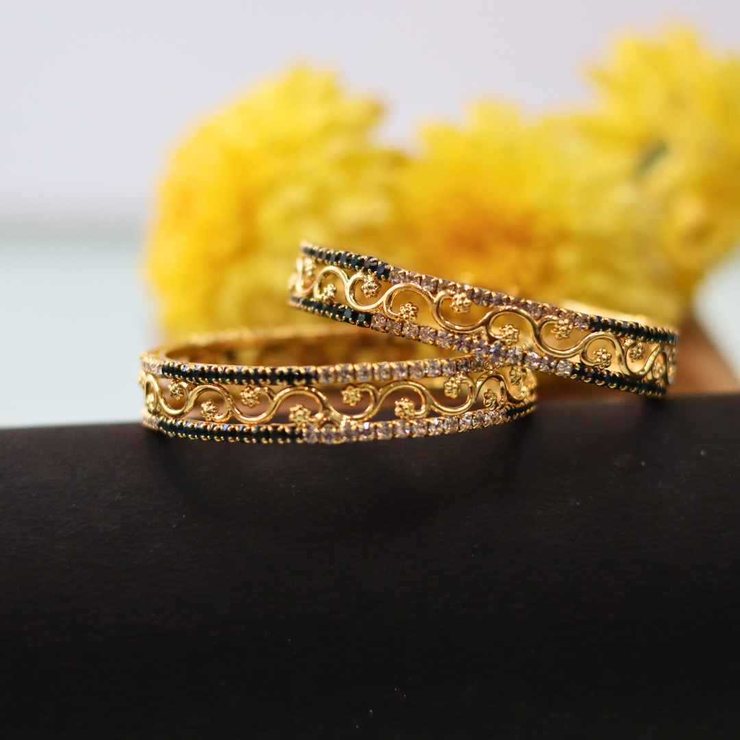 Baby Stone Bangles White Green 3+1