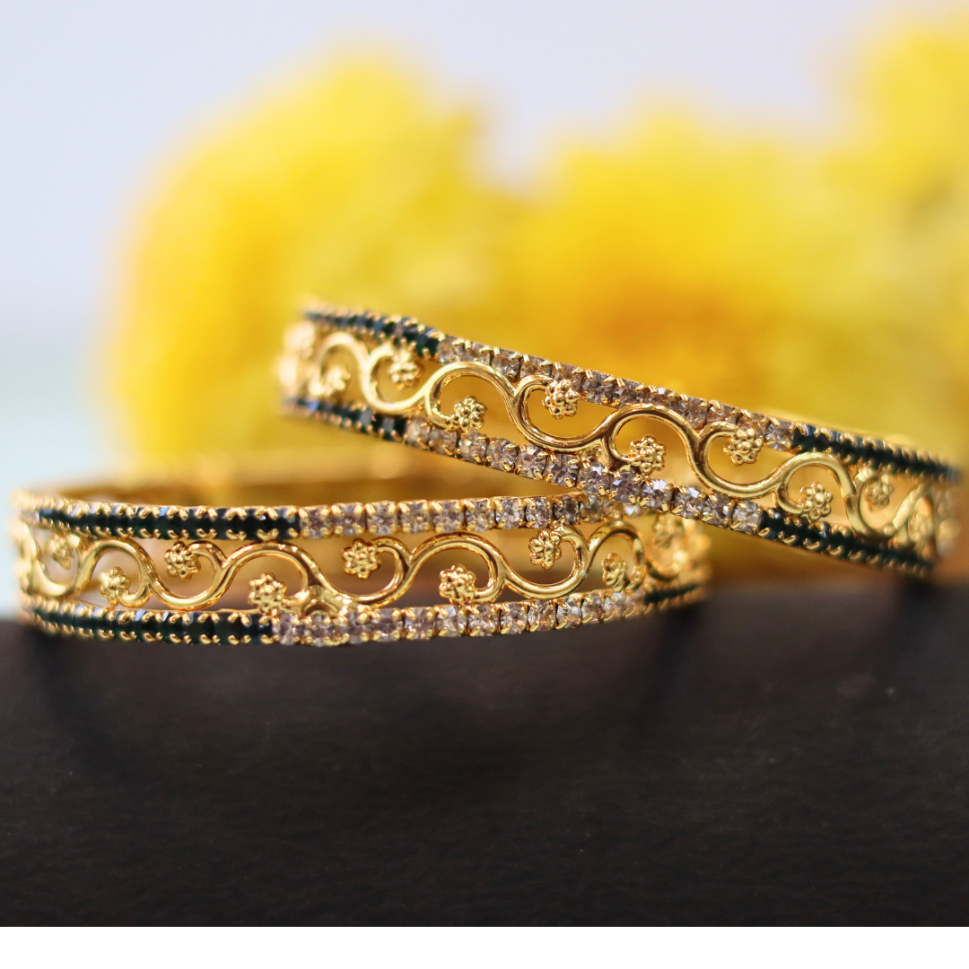 Baby Stone Bangles White Green 3+1