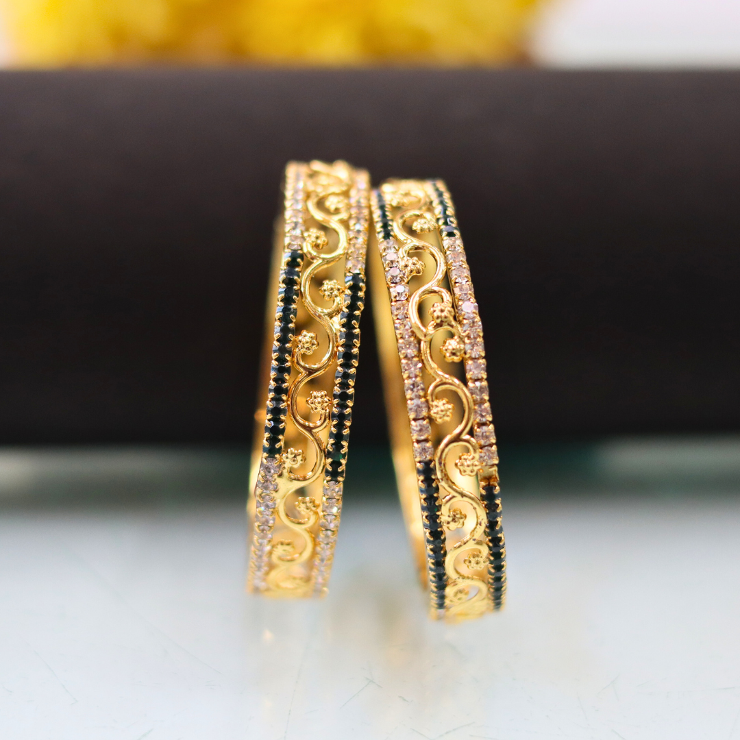 Baby Stone Bangles White Green 3+1